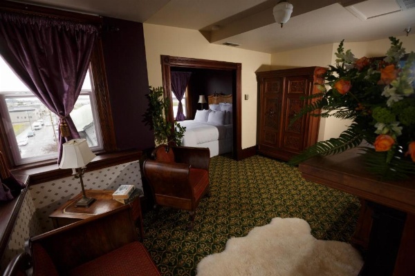 The Inn at 2nd & C image 15